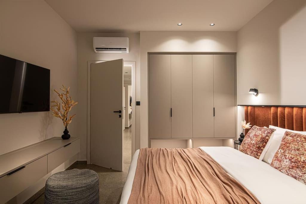 The Penthouse * Heraklion (Crete)